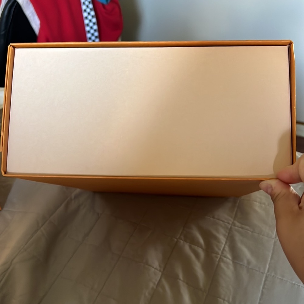 Louis Vuitton Box - Picture 2 of 5